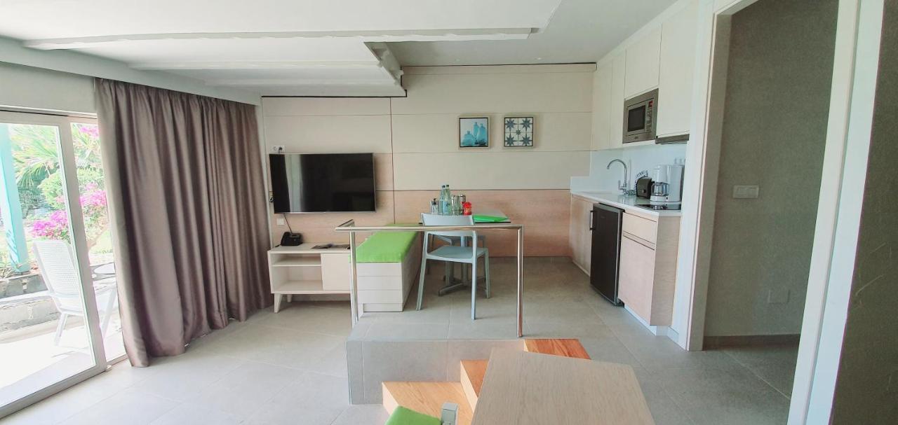 Apartamentos Casas Carmen - Adults Only Playa del Inglés Esterno foto