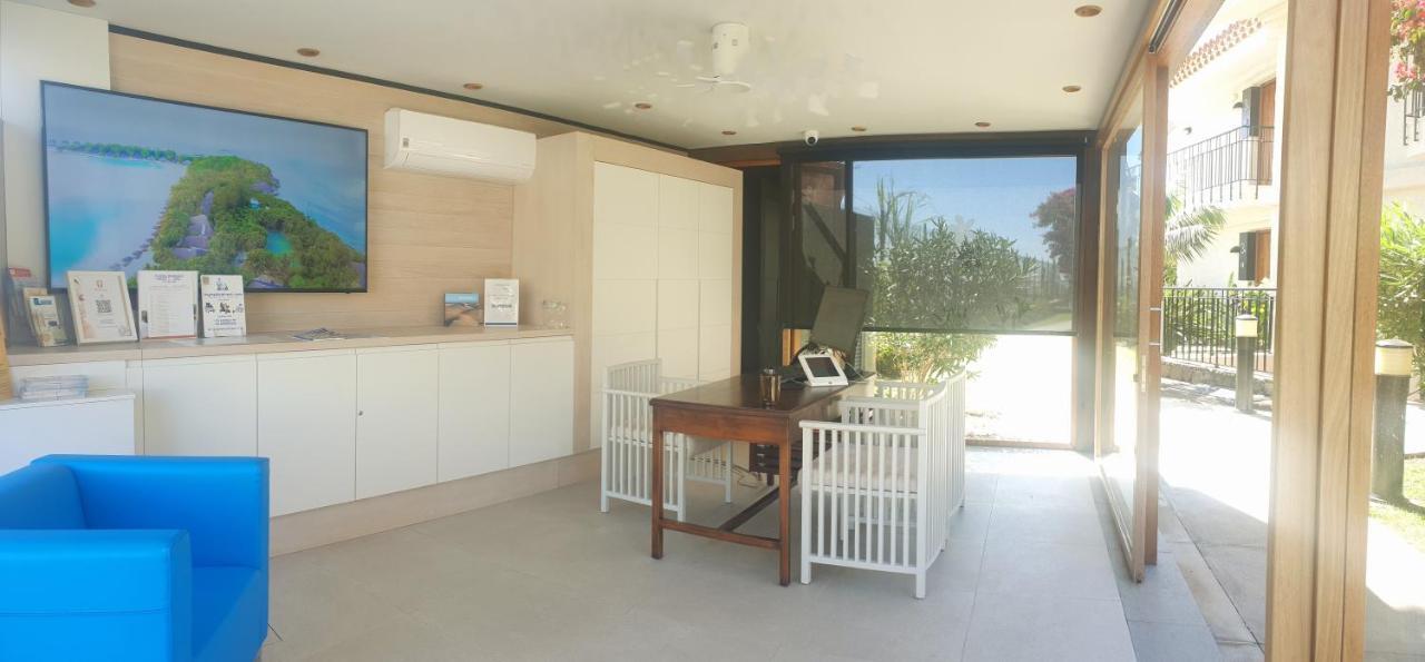 Apartamentos Casas Carmen - Adults Only Playa del Inglés Esterno foto